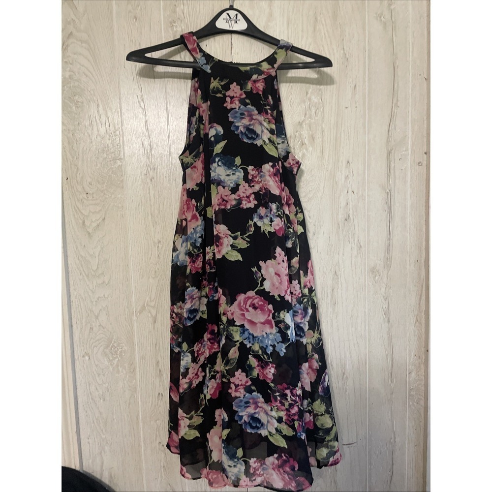 Betsey Johnson Dress Size 4 Black Floral Sleeveless Lined Pleated Front Midi